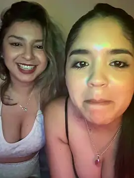 bebitas2  online show from 04/04/26, 02:18