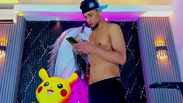 Snapshot of The_Gods_In_Diamonds chatting on 01/19/26, 02:59 The Gods In Diamonds online show from 01/19/26, 02:59