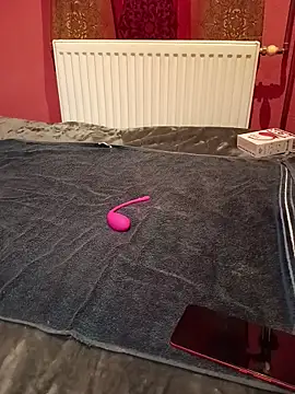 Snapshot of Masztisfiu2 chatting on 02/19/26, 06:43 Masztisfiu2 online show from 02/19/26, 06:43