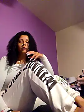 Snapshot of tastesosweet chatting on 04/11/26, 06:32 tastesosweet online show from 04/11/26, 06:32