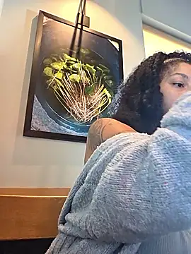 Snapshot of tastesosweet chatting on 04/16/26, 04:52 tastesosweet online show from 04/16/26, 04:52