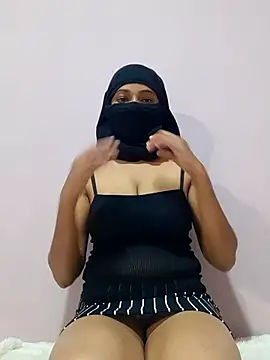 Snapshot of cutehotwife chatting on 02/15/26, 01:10 cutehotwife online show from 02/15/26, 01:10