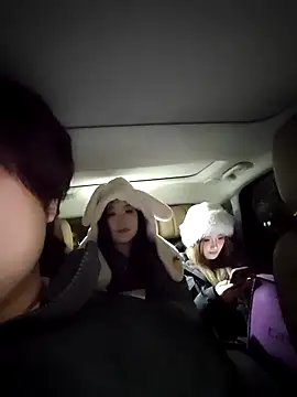 Snapshot of Sun-001 chatting on 02/17/26, 12:13 Sun-001 online show from 02/17/26, 12:13