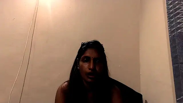 indianhoney69 online show from 04/11/26, 06:00