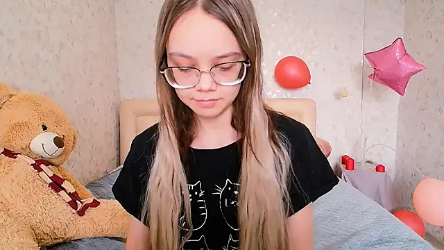 LolliStrawberry online show from 03/14/26, 02:17