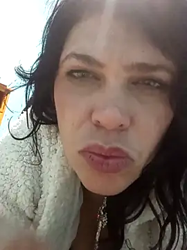 Snapshot of gaellymurlockx18 chatting on 02/22/26, 09:44 gaellymurlockx18 online show from 02/22/26, 09:44