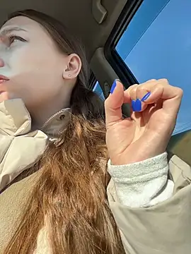 Snapshot of LeiaMood chatting on 02/17/26, 04:54 LeiaMood online show from 02/17/26, 04:54