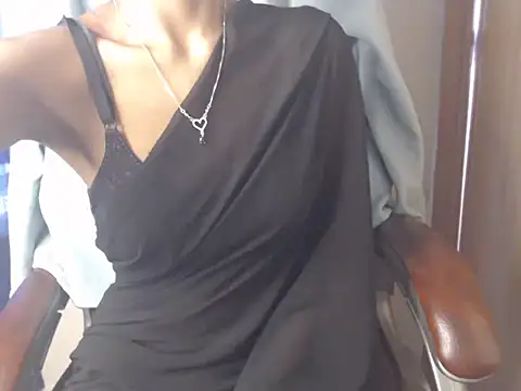 Velvet Queen  online show from 01/13/26, 05:44