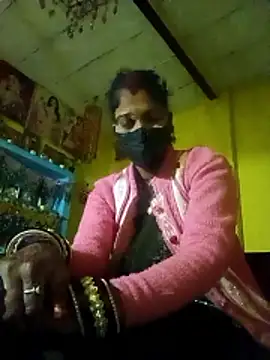 Pooja rathor online show from 01/15/26, 03:37