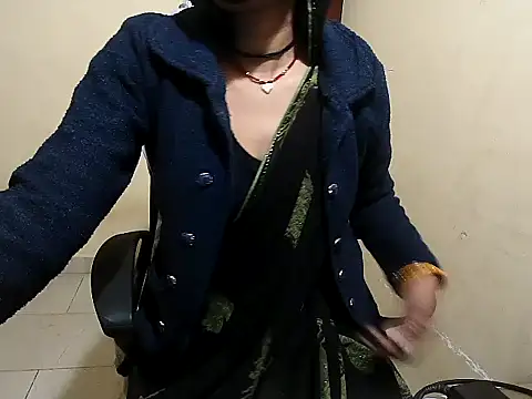 Snapshot of Shivani-Gupta chatting on 01/15/26, 05:33 Shivani-Gupta online show from 01/15/26, 05:33