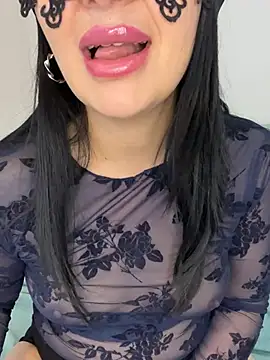 melissiaayzem online show from 03/26/26, 10:13