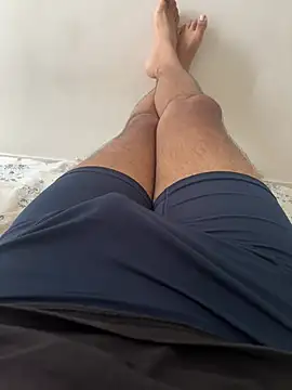 Snapshot of RithwikShar chatting on 01/12/26, 03:35 RithwikShar online show from 01/12/26, 03:35