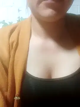 jjennyyy online show from 05/18/26, 01:05