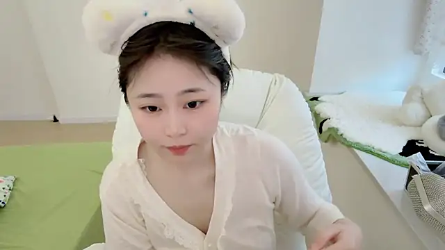 Onefiona online show from 03/30/26, 06:48