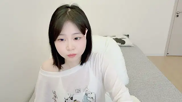 Snapshot of Onefiona chatting on 06/16/26, 06:35 Onefiona online show from 06/16/26, 06:35