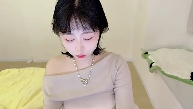 Onefiona online show from 03/11/26, 10:42