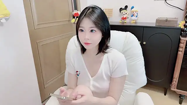 Snapshot of Onefiona chatting on 06/18/26, 05:39 Onefiona online show from 06/18/26, 05:39