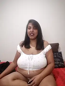 Snapshot of IndianBearxx chatting on 06/09/26, 05:25 IndianBearxx online show from 06/09/26, 05:25