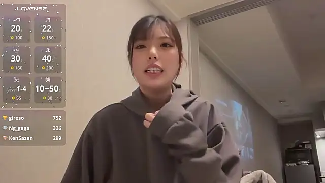 Snapshot of hono__03 chatting on 02/19/26, 09:50 hono 03 online show from 02/19/26, 09:50