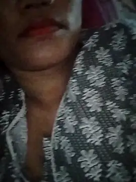 Snapshot of Zaara101 chatting on 06/16/26, 01:16 Zaara101 online show from 06/16/26, 01:16