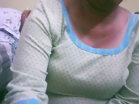 Snapshot of mohini_bhabhi chatting on 03/11/26, 11:48 mohini bhabhi online show from 03/11/26, 11:48