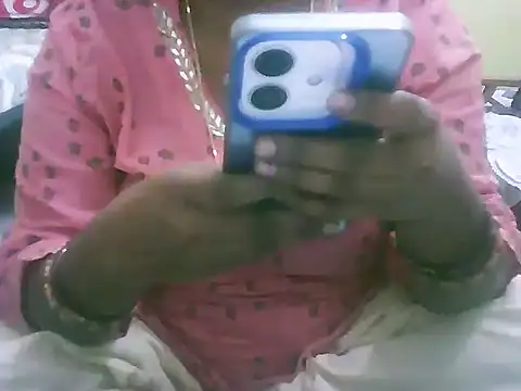 Snapshot of mohini_bhabhi chatting on 04/05/26, 12:23 mohini bhabhi online show from 04/05/26, 12:23