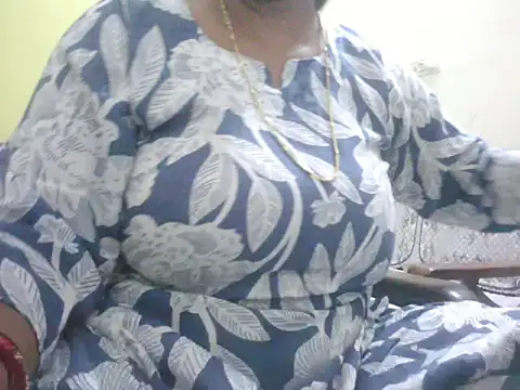 Snapshot of mohini_bhabhi chatting on 06/16/26, 07:41 mohini bhabhi online show from 06/16/26, 07:41