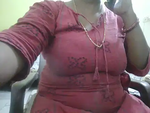 Snapshot of mohini_bhabhi chatting on 06/19/26, 09:59 mohini bhabhi online show from 06/19/26, 09:59