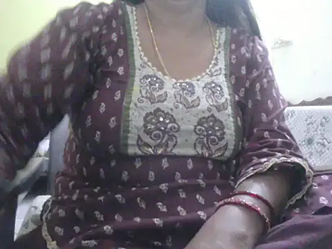Snapshot of mohini_bhabhi chatting on 06/22/26, 09:17 mohini bhabhi online show from 06/22/26, 09:17