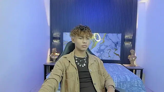 Anyelo Twink online show from 03/20/26, 04:13