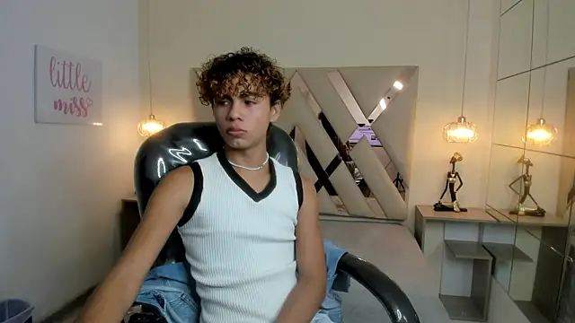 Anyelo Twink online show from 03/12/26, 08:24