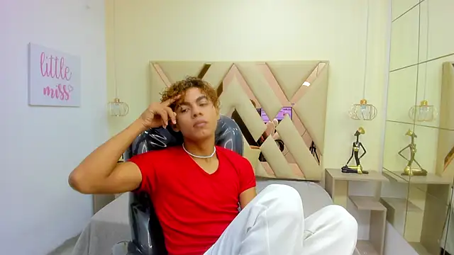 Anyelo Twink online show from 02/19/26, 08:06