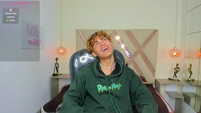 Anyelo Twink online show from 04/18/26, 04:26