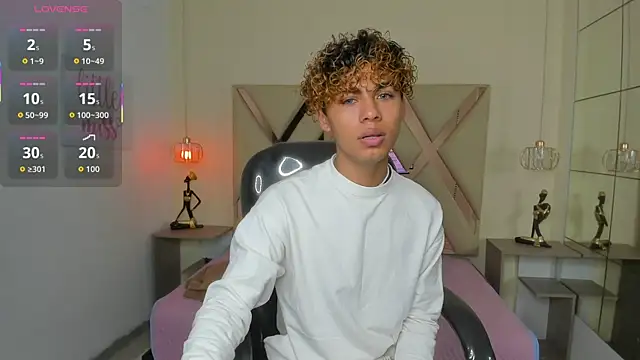 Anyelo Twink online show from 05/11/26, 04:14
