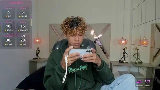 Anyelo Twink online show from 04/09/26, 04:14