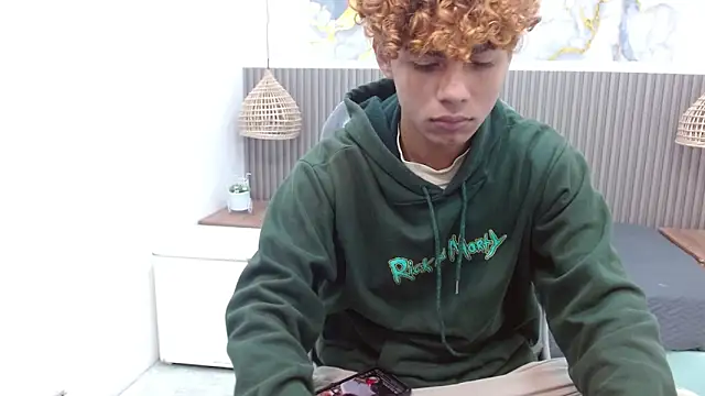 Anyelo Twink online show from 02/13/26, 01:33