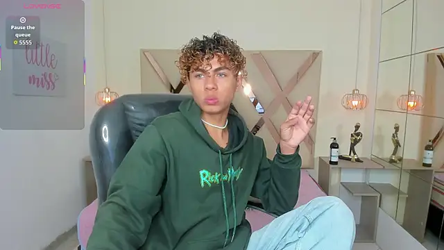 Anyelo Twink online show from 05/09/26, 03:54