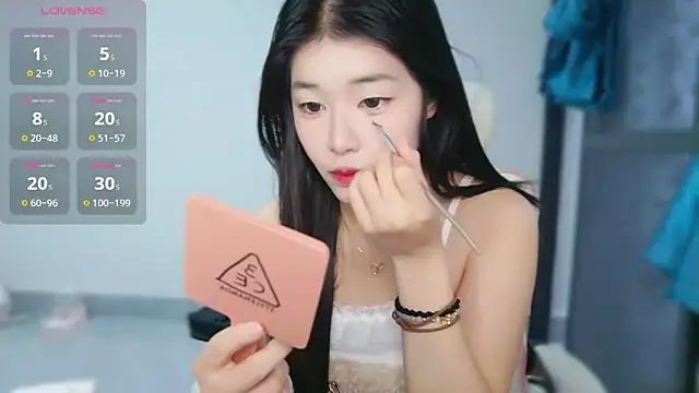 -XiaoYu-777 online show from 02/18/26, 07:39