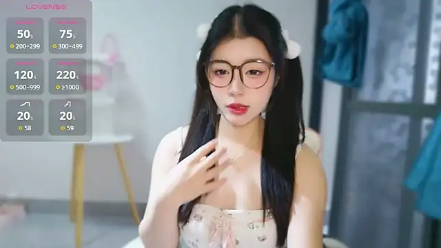 -XiaoYu-777 online show from 02/25/26, 07:41