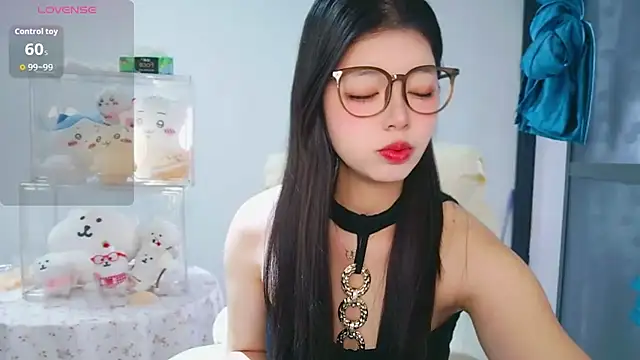 -XiaoYu-777 online show from 03/05/26, 08:33