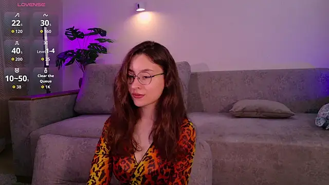 classy     online show from 05/28/26, 03:18