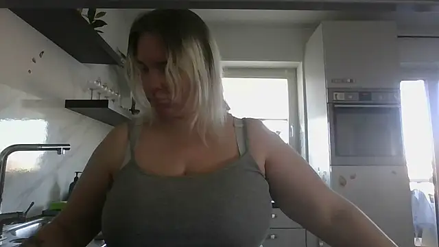 MinchenBienchen98 online show from 03/05/26, 10:12