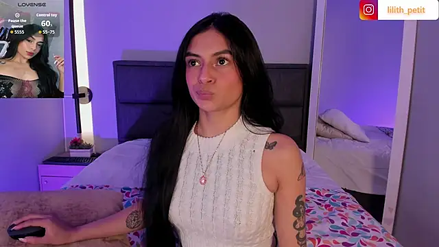 lilith petit  online show from 03/28/26, 08:32