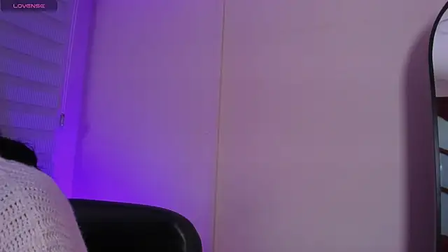 lilith petit  online show from 05/16/26, 12:48