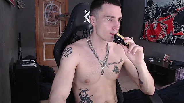 Jack loveeee online show from 05/05/26, 07:11