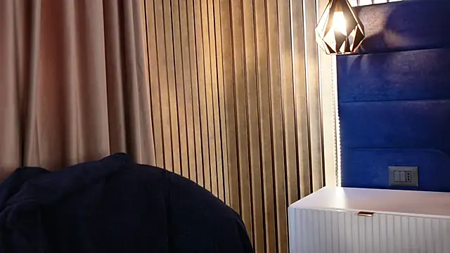 KylieeV online show from 03/16/26, 07:34