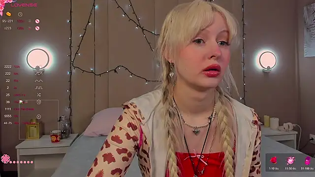 AdeleSilvy online show from 03/25/26, 02:12