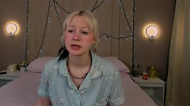 AdeleSilvy online show from 01/17/26, 01:42