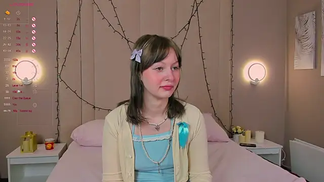 Snapshot of AdeleSilvy chatting on 06/12/26, 01:47 AdeleSilvy online show from 06/12/26, 01:47