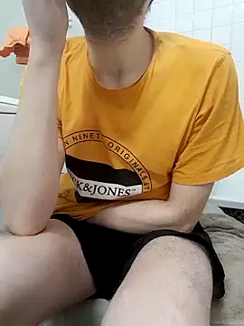 80julien online show from 02/25/26, 01:33